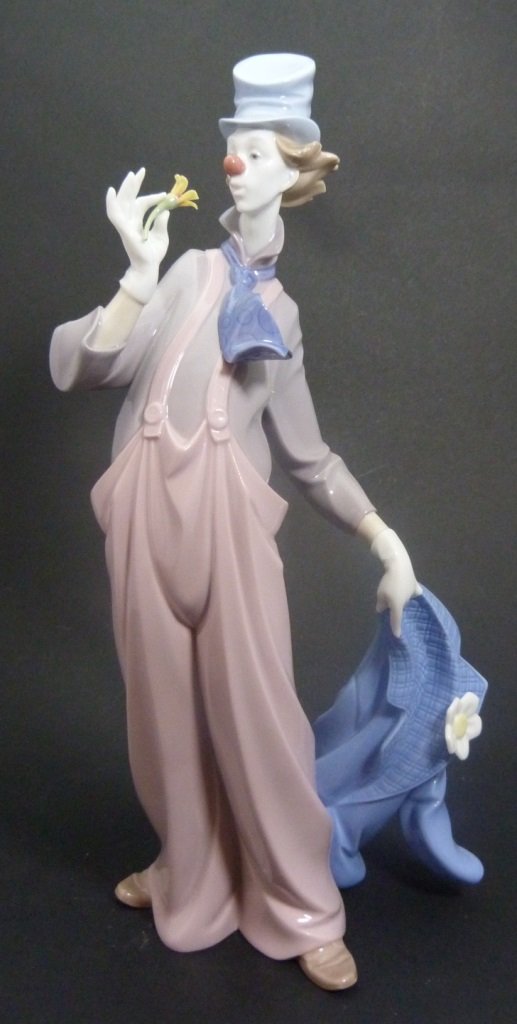 LLADRO #6507 HAND SIGNED PORCELAIN CLOWN FIGURE (1 of 10)