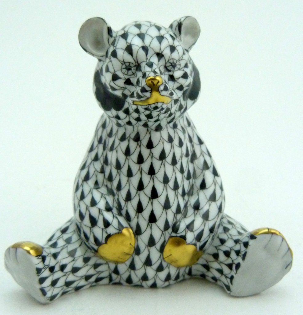 HEREND BLACK FISHNET PORCELAIN TEDDYBEAR (1 of 7)