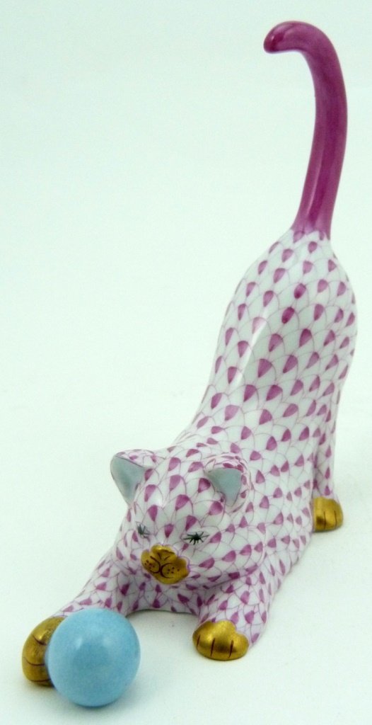 HEREND RED FISHNET PORCELAIN CAT PLAYING w BALL (1 of 7)