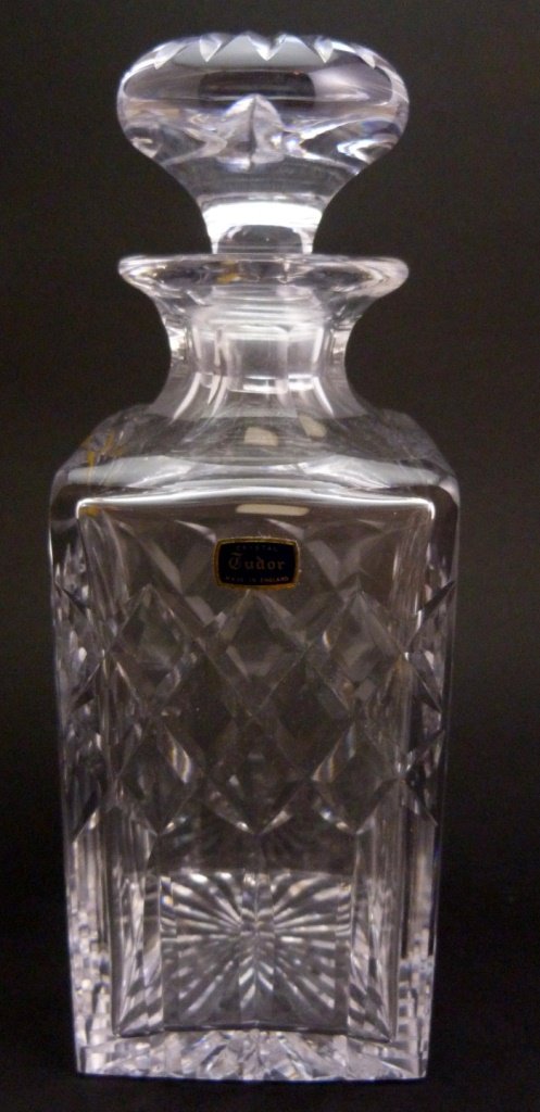 TUDOR CUT CRYSTAL ENGLISH DECANTER: Tudor cut crystal English decanter. Measures 10" (25.4cm), total weight 2156.5g.