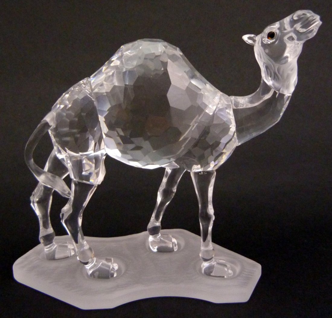 SWAROVSKI CRYSTAL CAMEL FIGURINE (1 of 9)