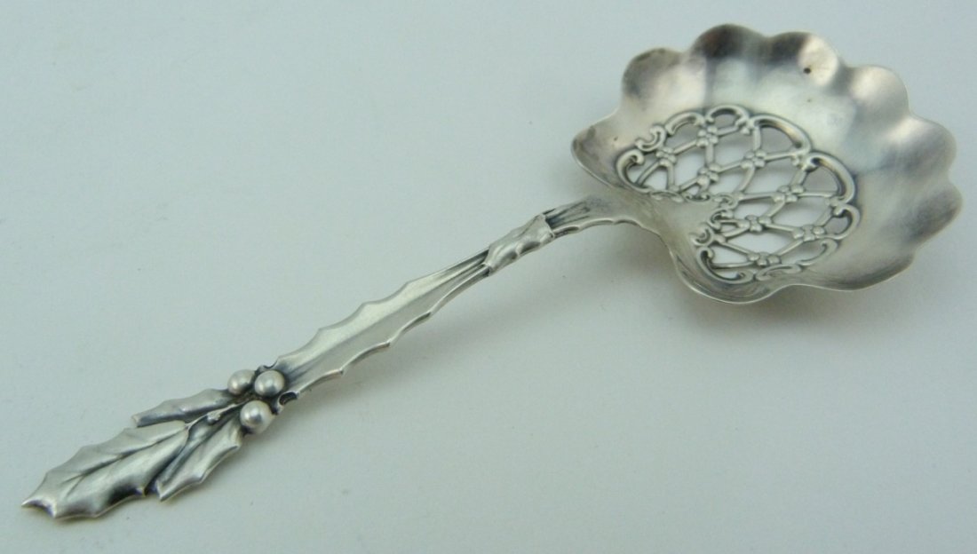 WHITING MANUFACTURING CO STERLING TEA STRAINER (1 of 5)