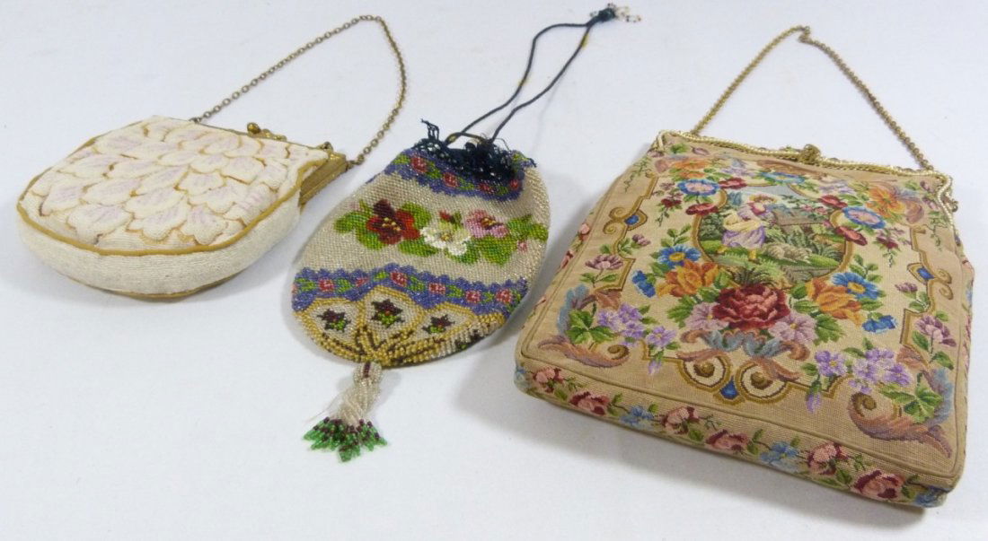 THREE FINE FRENCH BEADED & NEEDLEPOINT PURSES (1 of 9)