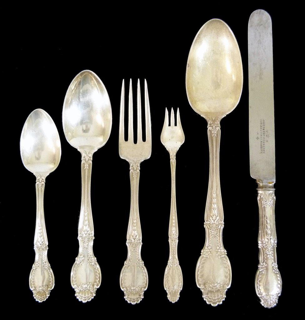 54pc TIFFANY & CO STERLING RICHELIEU FLATWARE 1892 (1 of 10)