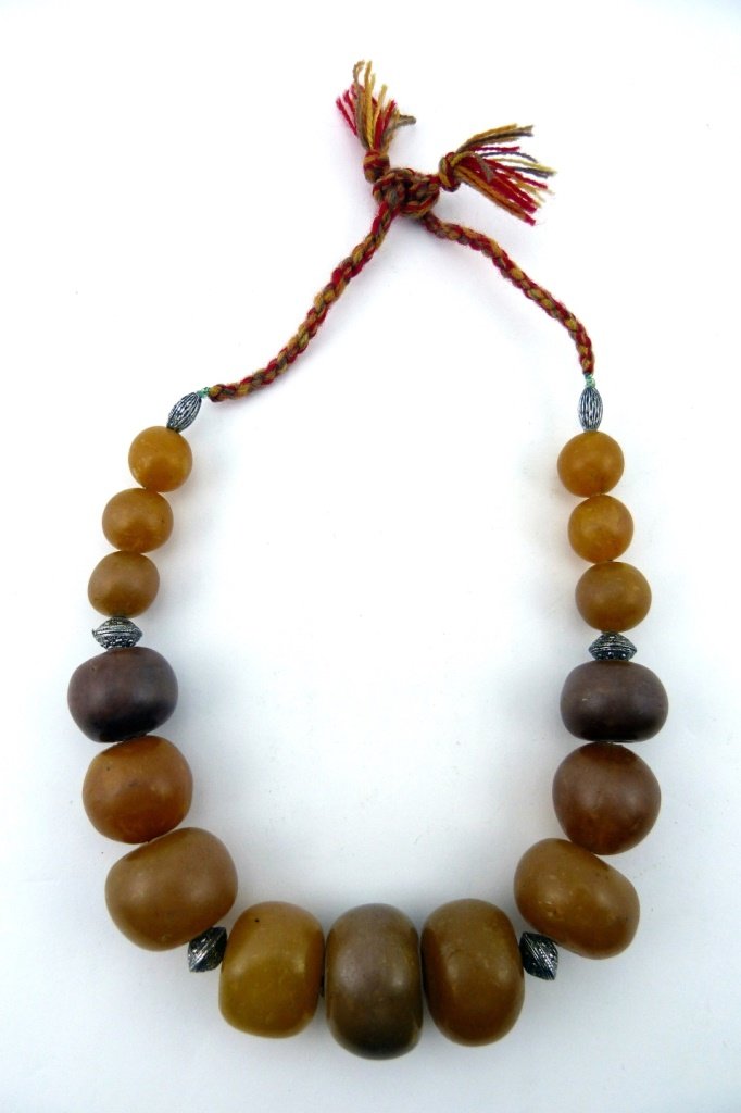 LARGE NATURAL BALTIC AMBER BEADED NECKLACE (1 of 4)