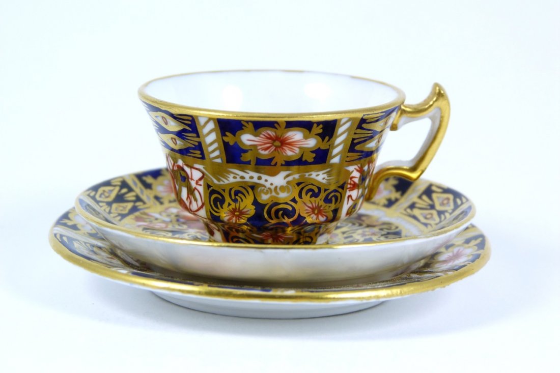 ROYAL CROWN DERBY IMARI MINIATURE TEACUP w SAUCERS (1 of 7)