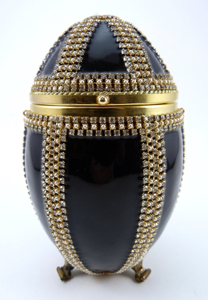 VIVIAN ALEXANDER JEWELED FABERGE EGG PURSE (1 of 9)