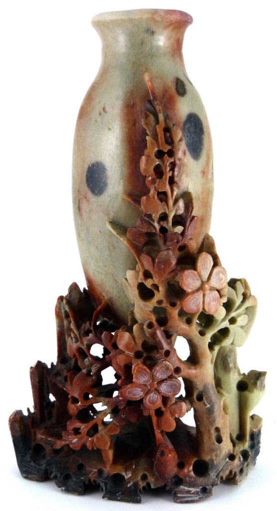 CHINESE CARVED SOAPSTONE FLORAL VASE: Carved Chinese soapstone vase with floral motif. Measures 9" (23cm) height, total weight 952g.
