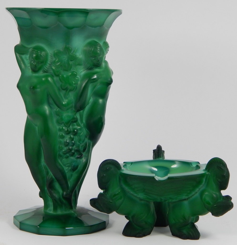 MALACHITE GLASS VINTAGE FIGURAL VASE & ASHTRAY (1 of 6)