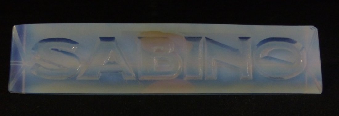 SABINO OPALESCENT DEALERS DISPLAY MARKER: Sabino France opalescent dealers display marker. Measures 5" (13cm) length, total weight 117g.
