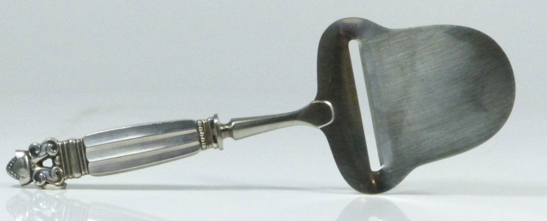 GEORGE JENSEN ACORN STERLING CHEESE PLANE (1 of 7)