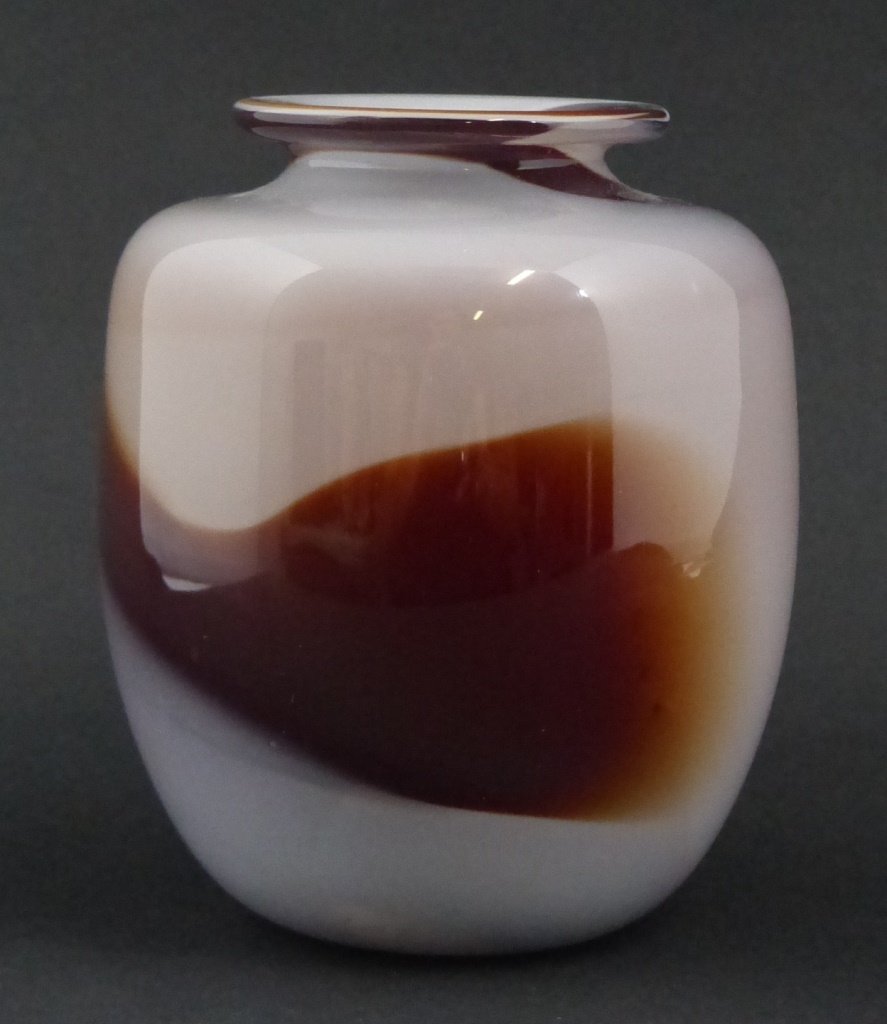 DANIEL ROAD BUFFALO CREEK GLASS SIGNED VASE (1 of 10)