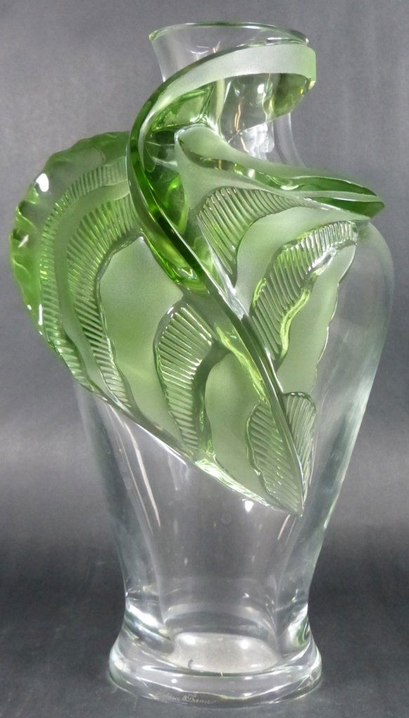 LALIQUE FRANCE "TANEGA" CLEAR & GREEN CRYSTAL VASE