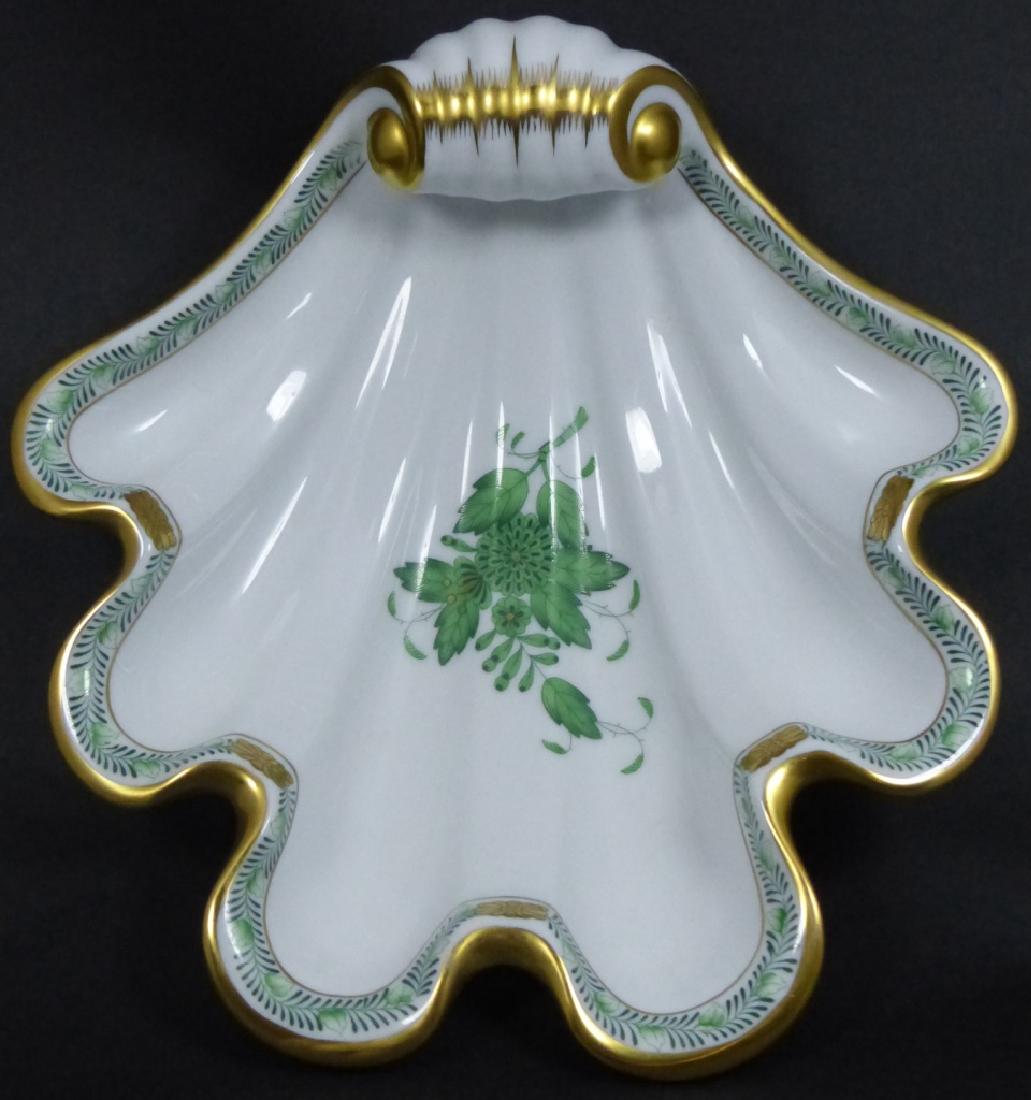 HEREND HUNGARY CHINESE BOUQUET GREEN SHELL DISH (1 of 9)