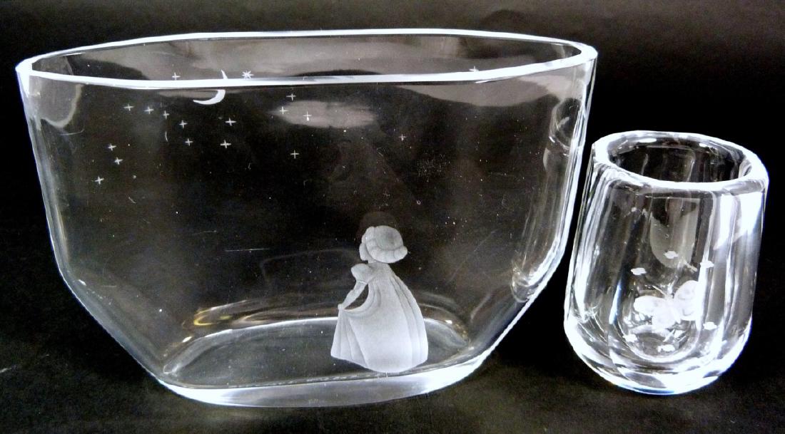 2pcs ORREFORS SIGNED ETCHED CLEAR GLASS VASES (1 of 10)