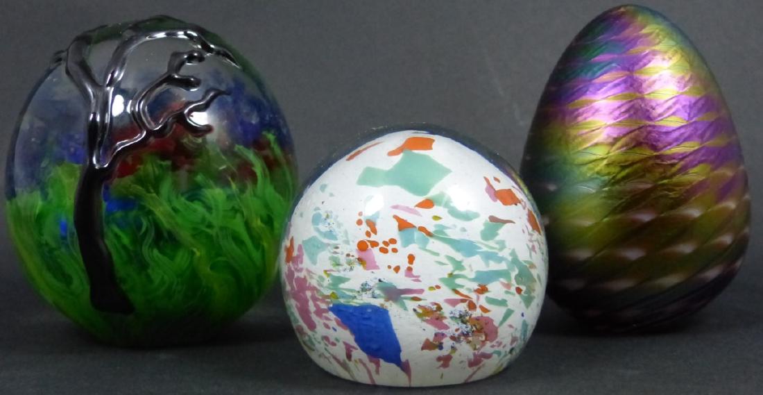 3pc STUDIO ART GLASS PAPERWEIGHTS (1 of 10)