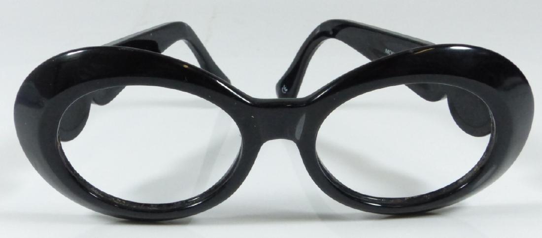 VERSACE VINTAGE GLASSES w MEDUSA (1 of 6)