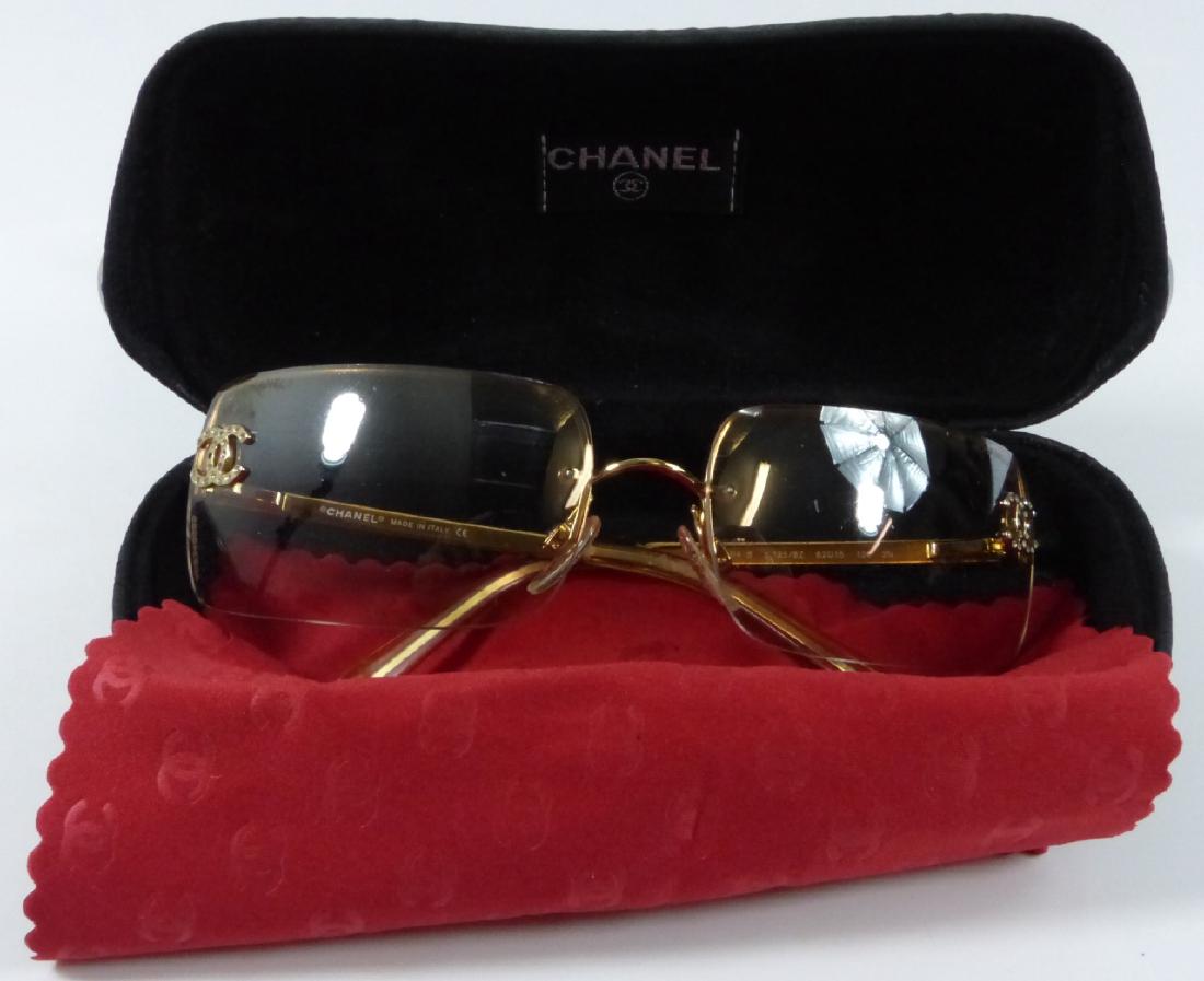 CHANEL SUNGLASSES GOLD FRAME w CASE (1 of 9)