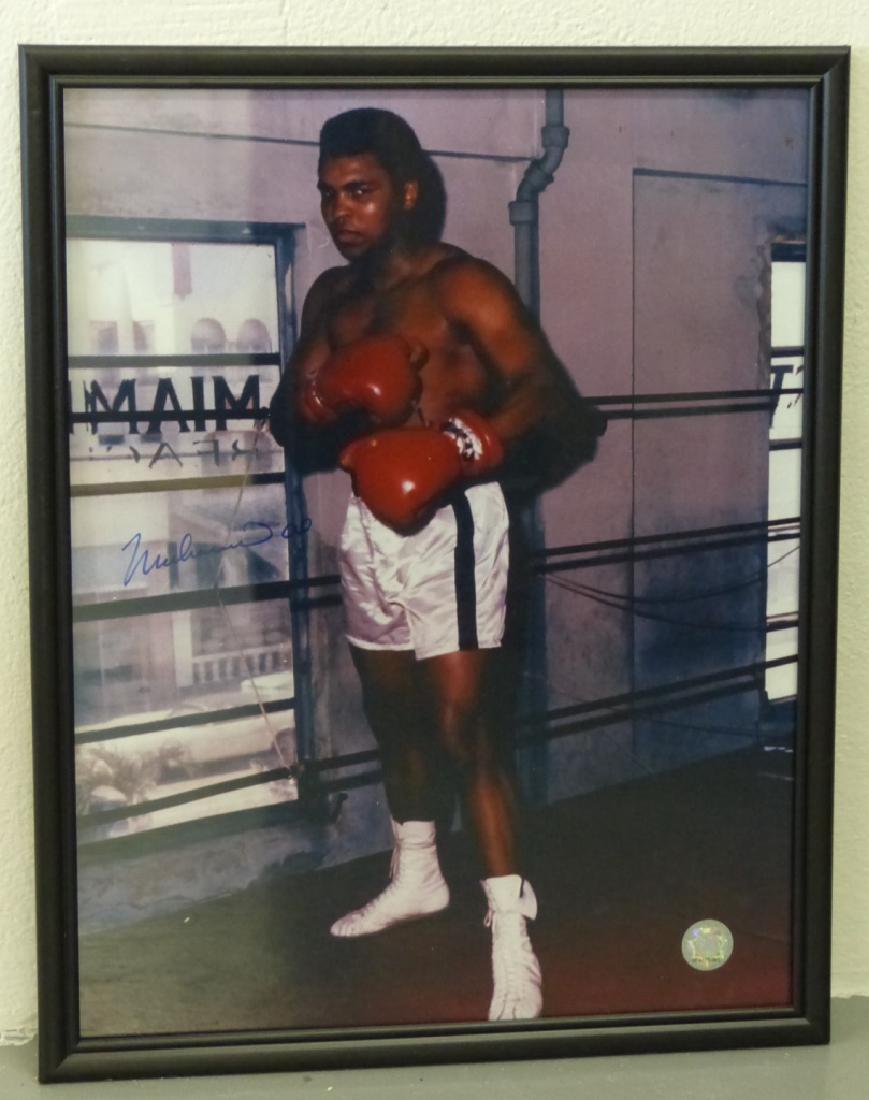 MUHAMMAD ALI AUTOGRAPHED PHOTO w COA (1 of 7)
