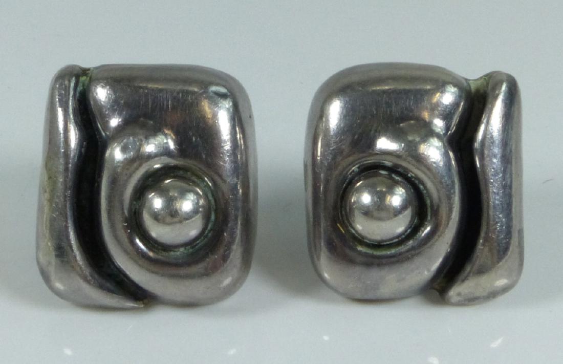 PAIR TAXCO MEXICAN STERLING SILVER EARRINGS (1 of 3)