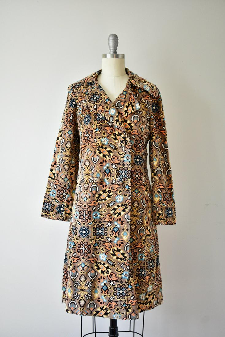 Vintage 1960s Brown Tapestry Coat (1 of 5)