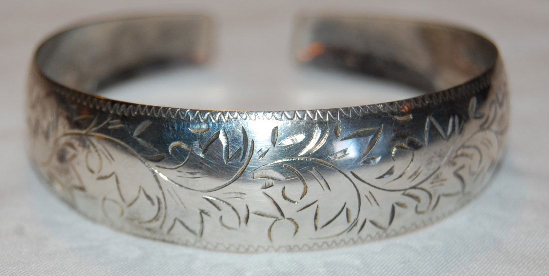 Japanese Engraved Sterling Bangle (1 of 2)