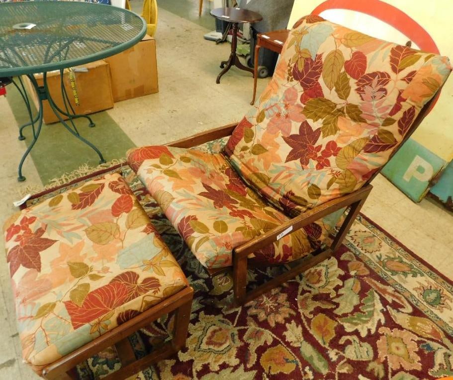 Mid Century Chair With Ottoman: Chair 32" x 26" x 38"
