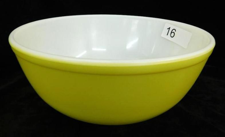 Pyrex 10.5" Yellow Mixing Bowl: See Photos For Condition and Details