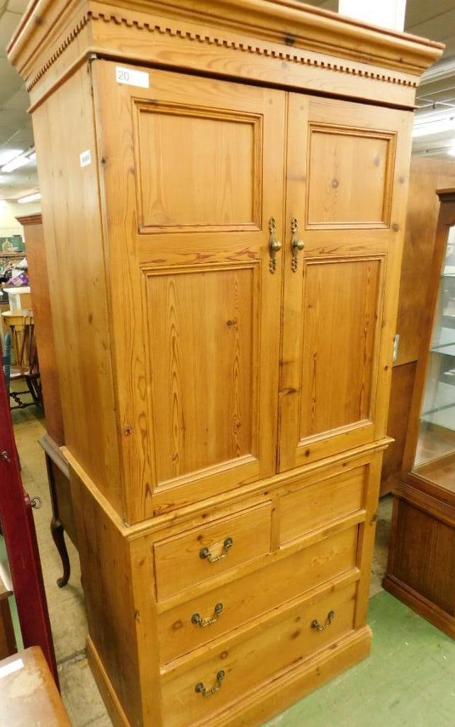 Pine Wardrobe / Entertainment Center - Missing 2 Pulls (1 of 8)