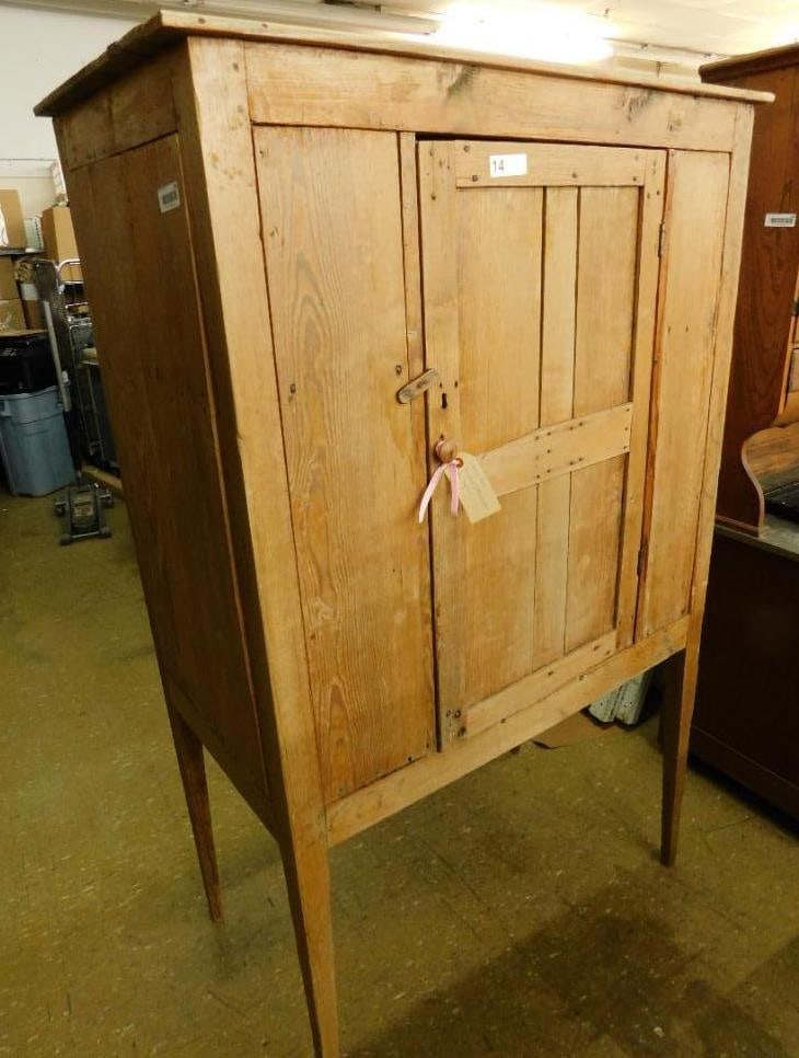 Early Pegged Pine Pie Safe (1 of 9)