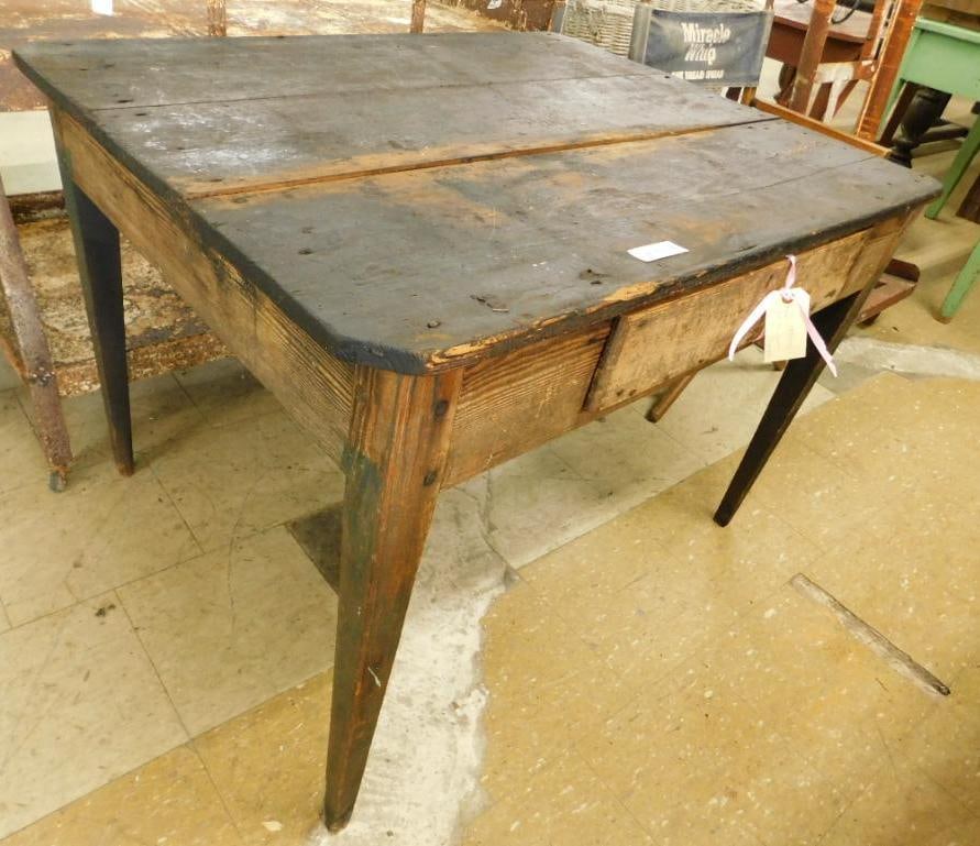 Early Primitive Pegged 1 Drawer Table (1 of 10)