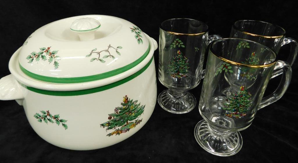 Spode - "Christmas Tree" Lidded Casserole and 3 Glass Coffee Cups (1 of 11)