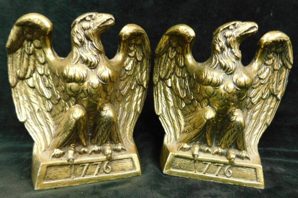 Pair of 1972 Colonial Virginia Brass Eagle Bookends - Each 6" x 6" x 3" (1 of 5)