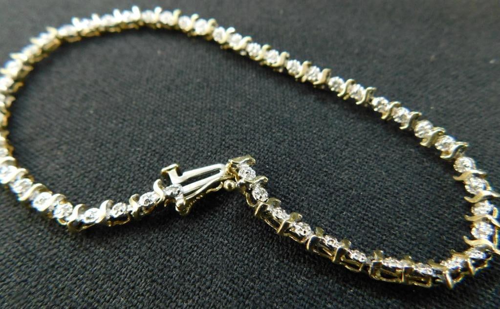 10K Yellow Gold - Bracelet - Tiny Diamonds - 7.5" - 4.5 Grams TW (1 of 7)