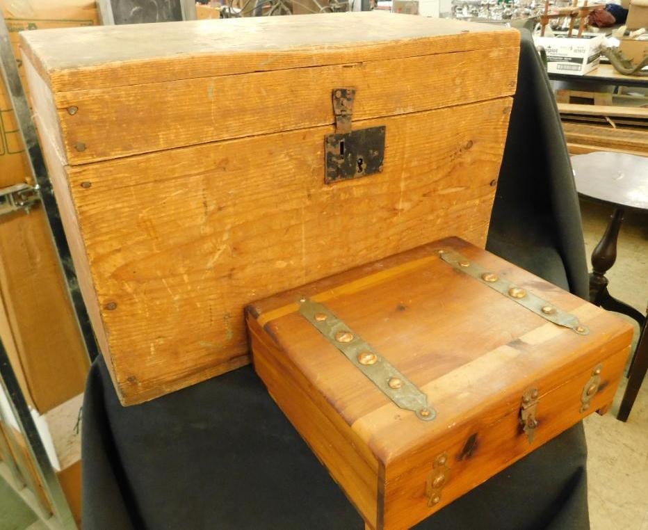 Hand Made Box and Cedar Box - 12" x 17" x 11" For Larger (1 of 8)