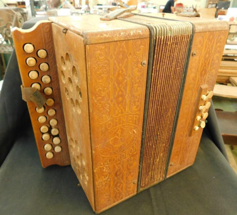 Vintage Hohner Accordion - Plays (1 of 14)
