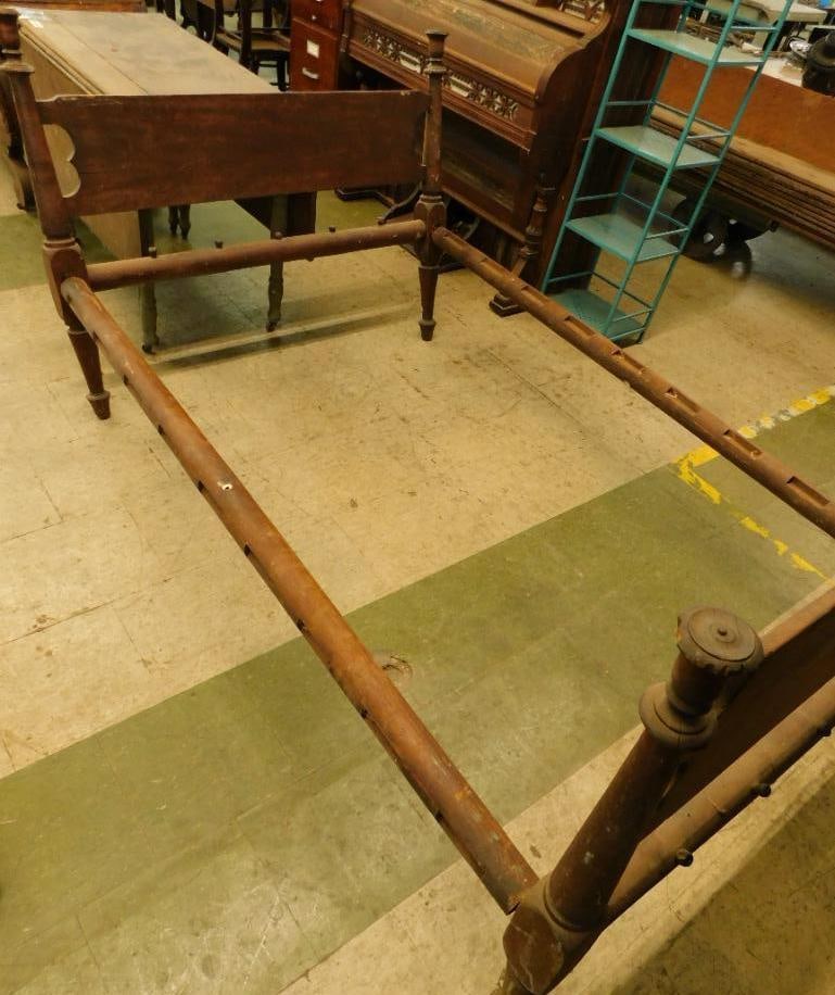 Rope Bed: 40" Tall