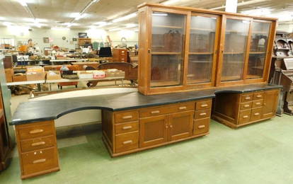 Clemson University Laboratory Cabinet and Workspace