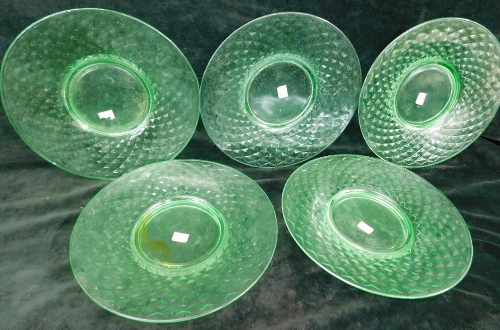 5 Vintage Vaseline Glass Plates - 8.25" Round (1 of 7)