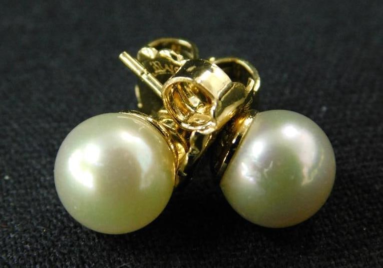 Sterling Silver - Majorica Pierced Pearl Earrings - 3 Grams TW: See Photos for Details and Condition