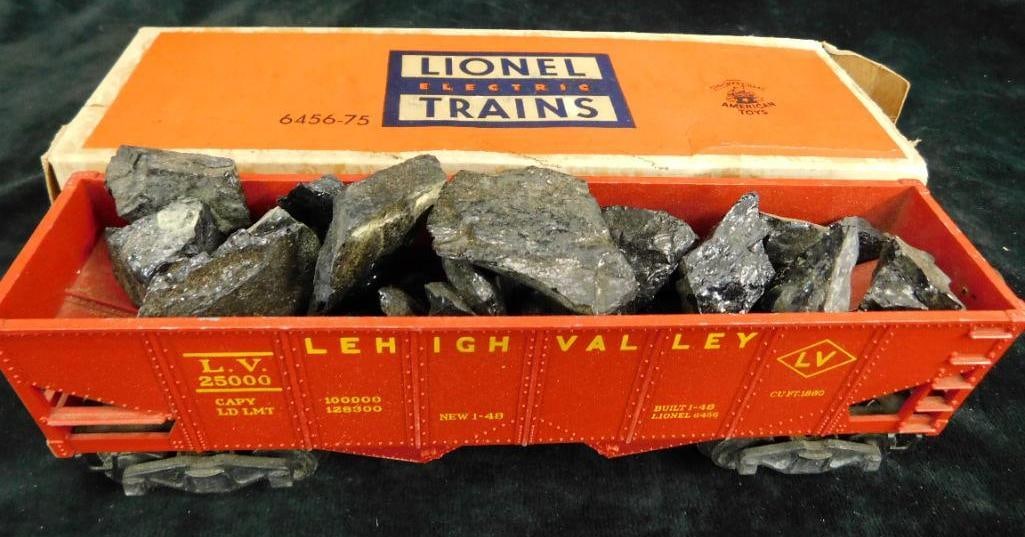 Lionel - O Gauge Model Trains - 6456 - Hopper Car: See Photos for Details and Condition