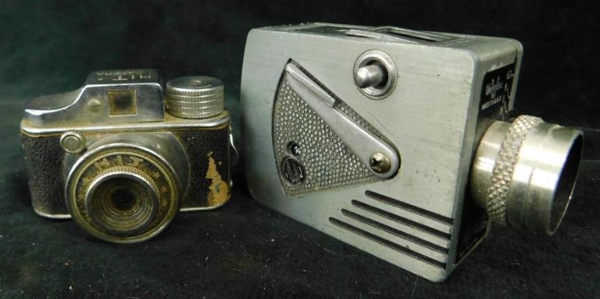 Mini Universal - Minute 16 - Camera and Mini "Hit Camera" - Untested (1 of 14)