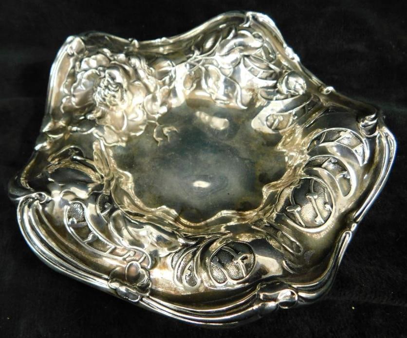 Sterling Silver - Heavily Embossed Nut / Candy Dish - 66 Grams (1 of 11)