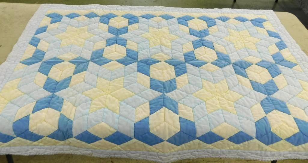 Machine Sewn Childs Quilt - 46" x 32.5" (1 of 10)