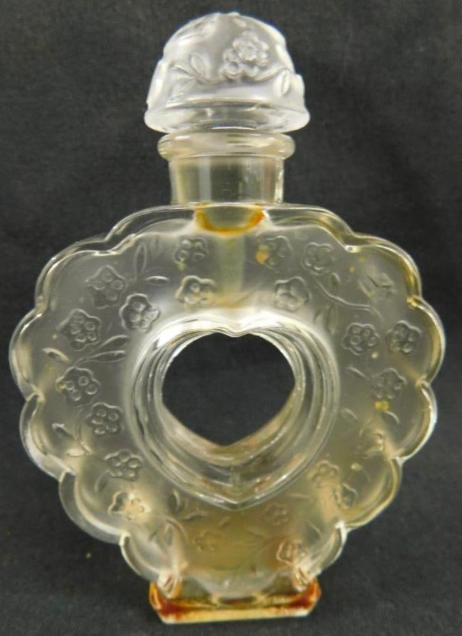Lalique Perfume Bottle - 4" Tall - Stopper Stuck - Perfume Residue Inside (1 of 10)