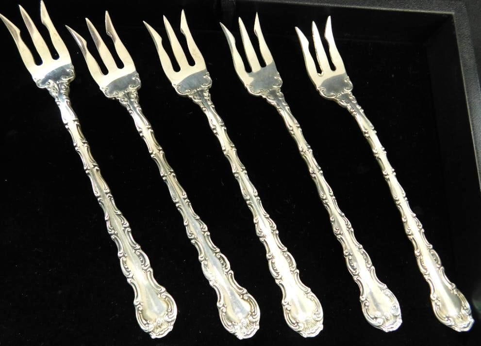 Sterling Silver - 5 Matching Specialty Forks - 102 Grams (1 of 10)