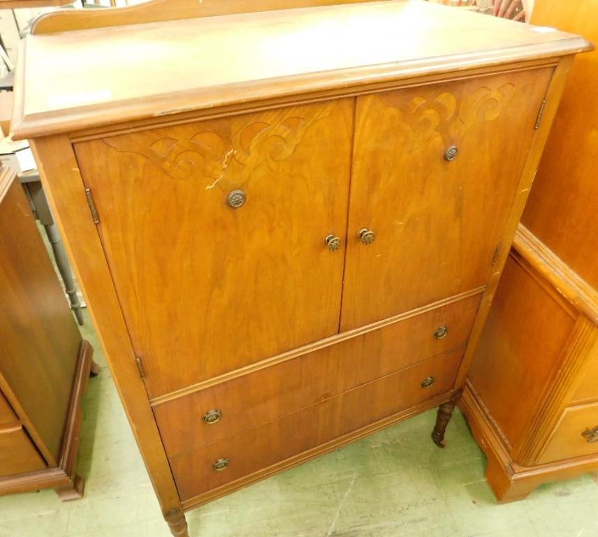 Vintage Gentlemans Chest - 5 Drawers Total - 47" x 34" x 19": See Photos For Condition and Details