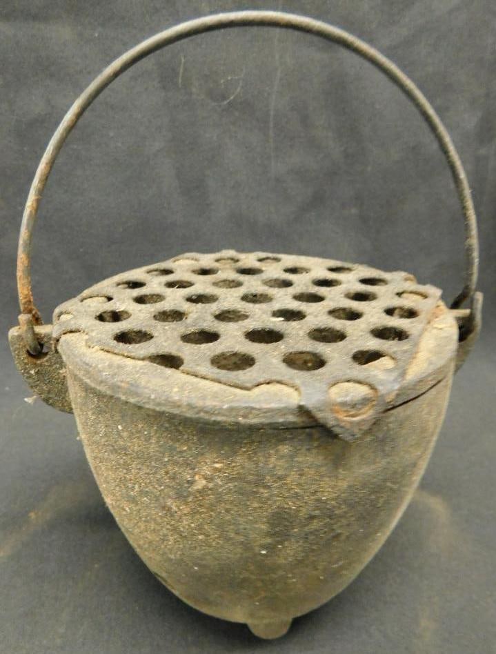 Mini Old Cast Iron Hibachi Grill - Marked "H" on The Bottom - 4" x 4": See Photos For Condition and Details
