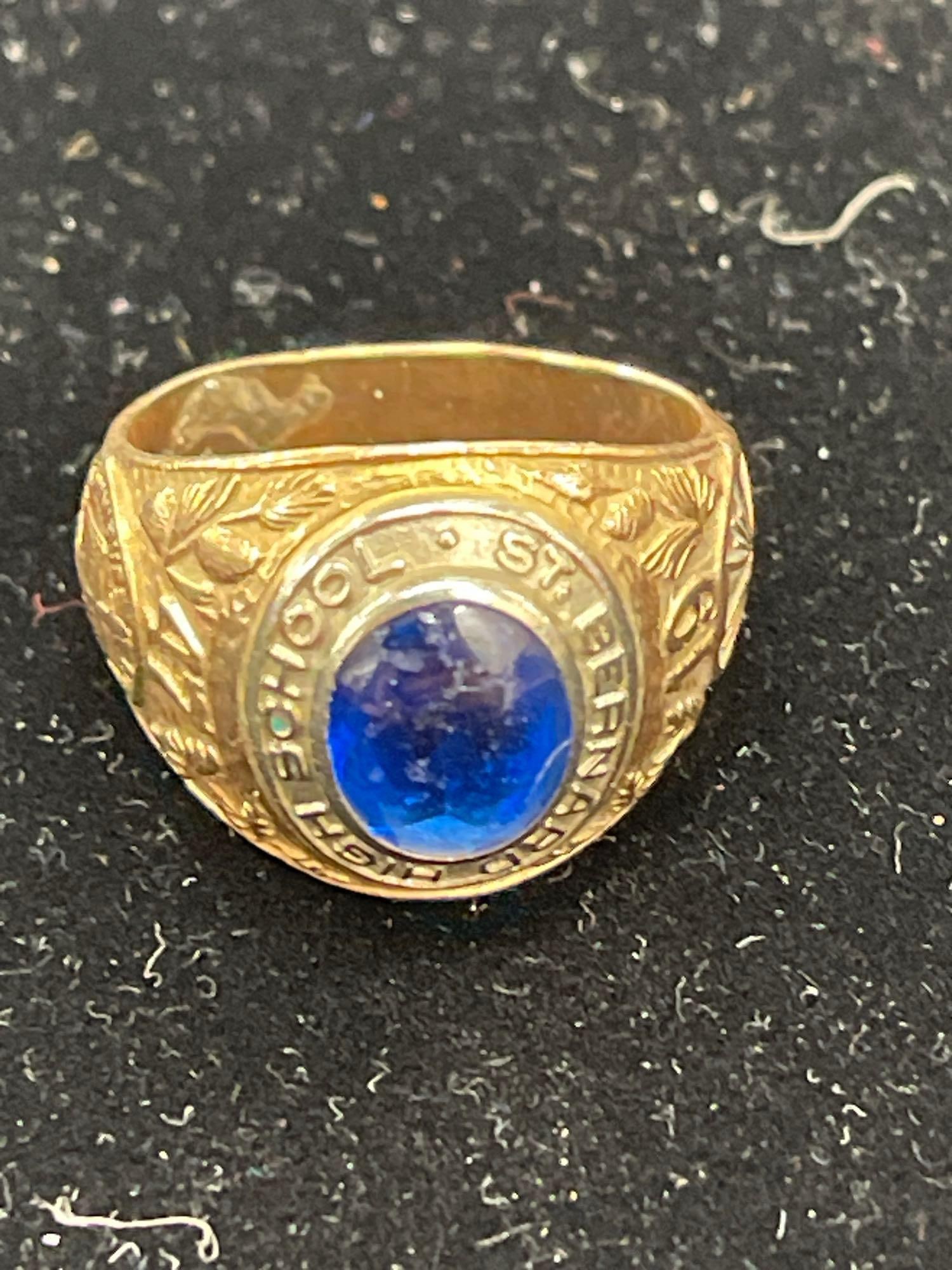 10K Gold and Sapphire High School Ring 1947 St Bernard (1 of 5)
