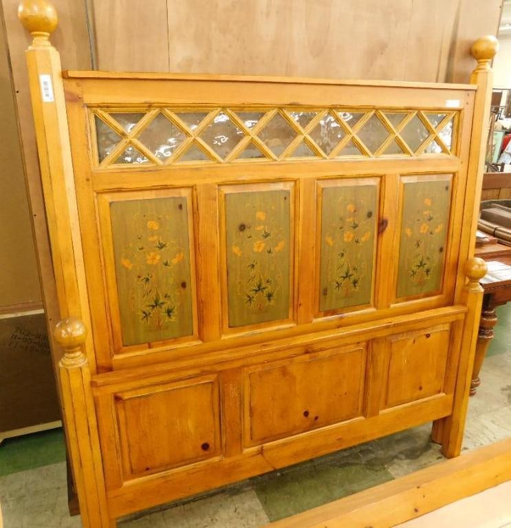 Drexel Heritage - Pinehurst Collection - Queen Size Stenciled Bed with Glass - Rails: 72" Tall - See Photos For Condition and Details
